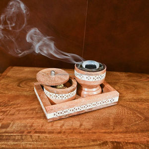 Venta caliente árabe Ramadán juego de regalo cuadrado no eléctrico Bakhoor quemador bandeja madera madre perla incrustaciones resina azul vela de madera - Product Image 3