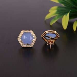 Boucles d'oreilles pendantes en calcédoine bleue naturelle facettée hexagonale avec monture en argent sterling 925, calcédoine élégante en gros - Product Image 6