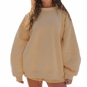 Ensemble sweat-shirt à col montant brodé surdimensionné pour femme avec short, épaules tombantes, manches longues, mélange polyester/coton - Product Image 6