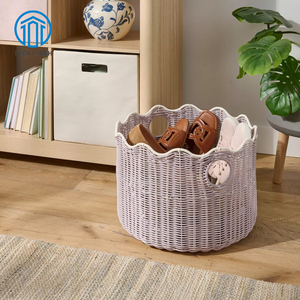 New Arrival High Quality Scalloped Poly Rattan <b>Large</b> Decorative <b>Storage</b> <b>Basket</b> Handmade Elegant Wicker <b>Basket</b> Home Decor - Product Image 3