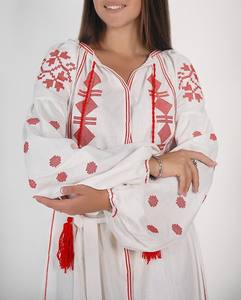 Vestido Maxi Blanco de Fiesta con Abertura Frontal, 100% Algodón Tejido, Manga Corta, Bordado a Mano Ucraniano, Estilo Casual - Product Image 3