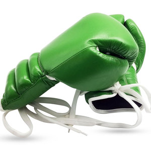 Gants de boxe Muay Thai 8oz en gros, personnalisables OEM, couleur et impression sur mesure, équipement de combat pour adultes en cuir PU synthétique - Product Image 4