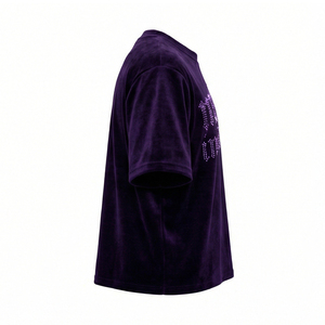 T-shirt décontracté de luxe en velours avec logo gothique en strass, style streetwear urbain hip-hop, 100% coton, coupe oversize MALUZA INDUSTRIES - Product Image 5