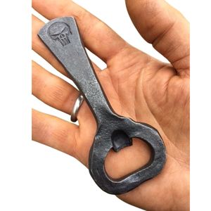 Abridor de botellas de hierro con acabado en polvo negro mate, diseño minimalista en forma de pez, para abridor de cerveza, abridor de vino, llavero. - Product Image 3