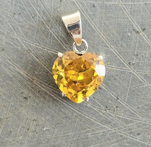 Pendentif en citrine vintage plaqué or, pierre précieuse jaune, argent sterling 925, bijoux élégants faits à la main, cadeau pour femmes - Product Image 1