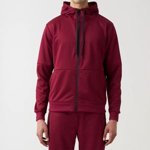 Survêtement en molleton rouge pour homme, confortable et élégant avec tissu extensible, parfait pour la remise en forme, les sports de plein air - Product Image 1