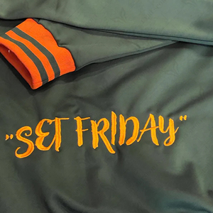 เสื้อฮู้ดดี้แบบยูนิเซ็กซ์ รุ่น 1887 สำหรับฤดูใบไม้ร่วง ออกแบบลายเชนิลล์ตามสั่ง ขายส่ง ปักโลโก้ FAMU สีพื้น - Product Image 3