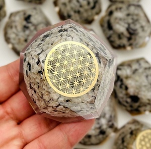 Cristal de Energía Orgónica, Cuarzo Arcoíris, Piedra Lunar con Rejilla con Diseño Floral, Decoración para el Hogar, Artículo Coleccionable, Exis Crystal Exports - Product Image 4