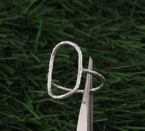 Anillo de boda clásico para mujer de plata de ley 925 maciza con engaste de bisel, pulido brillante, minimalista y apilable, para fiesta, venta al por mayor - Product Image 3