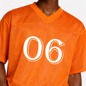 Maillot de football américain personnalisé en maille orange à faible MOQ, unisexe, respirant, en polyester, col en V, uniforme de sport, fournisseur OEM en gros - Product Image 5