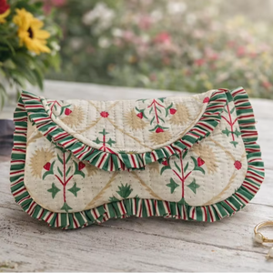 Estuche para gafas de sol rectangular acolchado estilo bohemio para mujer |   Estuche para Gafas Hecho a Mano de Algodón Suave con Volantes - Product Image 1