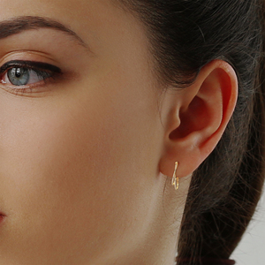 Boucles d'oreilles créoles torsadées couleur or avec diamants synthétiques pour femme, idéales pour anniversaire, mariage, fête - Product Image 4