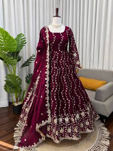 Vestidos Anarkali de Seda Fendy con Bordado de Hilo y Lentejuelas, Ropa Étnica India Moderna para Diwali, Bodas y Fiestas Tradicionales, de Secado Rápido - Product Image 4