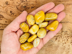Piedras de Jade Amarillo Pulido, Forma Libre, Cristales Semipreciosos Amarillos, Piedras Rodadas para Feng Shui, Arte Coleccionable - Product Image 2