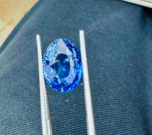 Zafiro Azul Real Natural de 5.05 Ct, Corte Ovalado, Ceilán, Sri Lanka, Azul Intenso, Gema Suelta Preciosa para Joyería Fina - Product Image 2