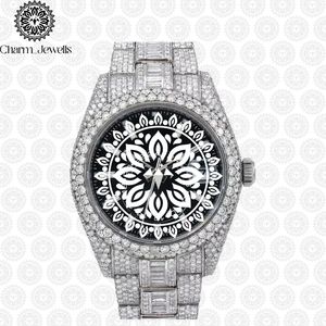 Reloj de Lujo para Hombre Charm Jewells, Acero Inoxidable, Esfera de 40 mm, Correa de 20 mm, Bisel con Diamantes, Cierre Oculto con Botón, Movimiento Mecánico - Product Image 1