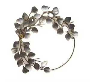 Guirlande murale en fil métallique en forme de feuille de Ginkgo, décoration de Noël intérieure, style moderne, guirlande suspendue pour porte d'entrée, décoration de fête - Product Image 3