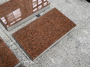 Cheap American Style Flat Tianshan Red Granite <strong>Stone</strong> Marker <strong>Memorial</strong> Tombstone Monuments Headstones <strong>for</strong> <strong>Graves</strong> - Product Image 3