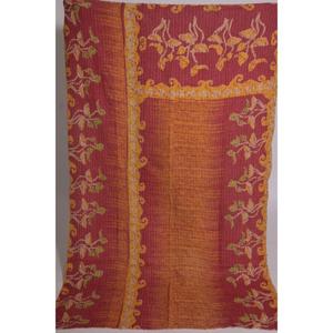 ผ้าห่มคันธาทำมือ ลายดอกไม้สไตล์อินเดีย ผ้าฝ้ายวินเทจ โบโฮ ผ้าคลุมเตียง ผ้าห่มสองด้าน ของตกแต่ง - Product Image 1