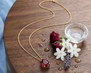 Collar con Colgante de Rubí Cultivado en Laboratorio, Estilo Minimalista, Tono Dorado, Joyería de Lujo, Elegante Regalo de Piedras Preciosas para Mujer - Product Image 4