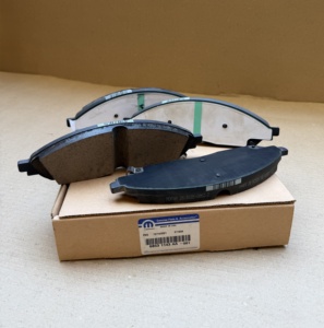 Nuevas Pastillas de Freno Automotrices MOPAR para Fiat 124 Spider (1966-1985) - Suministros al por Mayor - Product Image 3