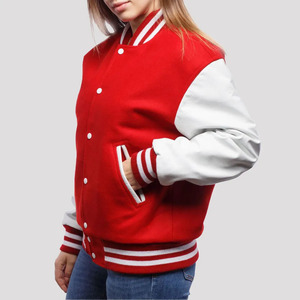 Veste universitaire personnalisée pour femme avec manches en cuir, veste bomber classique style Letterman, fermeture à boutons-pression, col et poignets côtelés - Product Image 2