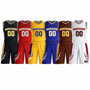 Ensemble d'uniformes de basketball sur mesure OEM grande taille en tissu mesh respirant, anti-transpiration, antibactérien, léger, avec short en jersey - Product Image 1