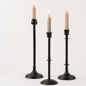 Juego de 3 Portavelas Cónicos Dorados, Candelabros de Metal de Lujo con Tallo Delgado para Centros de Mesa de Boda y Decoración Minimalista del Hogar - Product Image 5