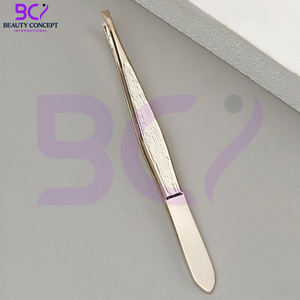 แหนบถอนขนคิ้วสีโรสโกลด์ ดีไซน์ใหม่ปี 2026 หรูหราสีดำด้าน ปลายเฉียง สำหรับถอนขนอย่างมืออาชีพ ระดับซาลอน อุปกรณ์เสริมความงาม - Product Image 3