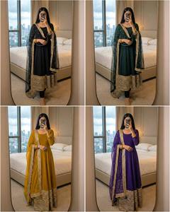 Ramdev Trading Kurti pour femme moderne en soie Fandy à imprimé numérique et broderie, style romain, séchage rapide, toutes saisons, coupe classique, pour mariage - Product Image 5