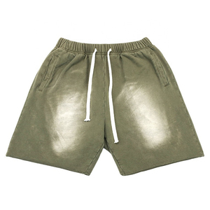 Pantalones cortos Bermuda de algodón verde oliva para hombre con cintura con cordón y bolsillos laterales, pantalones cortos casuales de longitud media - Product Image 1