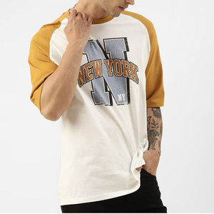 เสื้อยืดแขนราแกลนสีขาวและสีมัสตาร์ดสำหรับผู้ชาย พิมพ์ลายตัวอักษรนิวยอร์ก ทรงโอเวอร์ไซส์ สวมใส่สบาย คอกลม ผ้าเจอร์ซีย์คอตตอน - Product Image 3