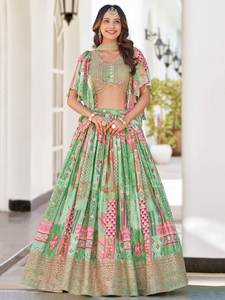Elegante Conjunto de Lehenga Choli de Seda Chinnon Verde Pastel con Blusa Bordada y Dupatta de Chifón, Estilo Bollywood para Fiestas, Largo hasta el Suelo - Product Image 5