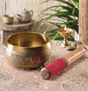Ensemble de bols chantants en bronze faits à la main avec marteau en bois pour la méditation en intérieur, le yoga et la guérison sonore - Product Image 1