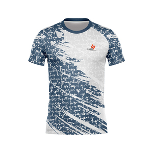 T-shirt de course personnalisé à col rond et manches courtes avec impression par sublimation et tissu à séchage rapide pour l'entraînement et les événements sportifs - Product Image 5