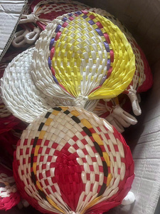 Éventails traditionnels vietnamiens en feuilles de palmier pour mariage, décoration de la maison, faits à la main, 100% bambou, artisanat tissé, multicolores - Product Image 3