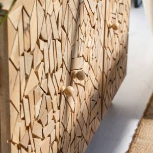 Buffet en mosaïque de bois géométrique Vandana Arista Pebble pour des intérieurs et extérieurs modernes et élégants - Product Image 5