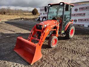 Tractor Compacto Kubota BX-23S Usado con Tracción en las 4 Ruedas, Diésel, Agrícola, con Cargador y Retroexcavadora |   Mini Tractor Compacto Kubota BX-23S 4x4 Económico - Product Image 2