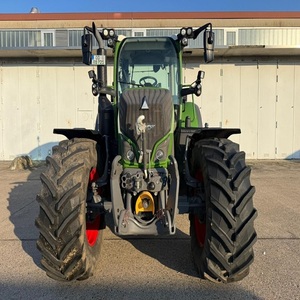 Potente Tractor Fendt 720 VARIO 4x4 con Tracción en las Cuatro Ruedas para Granja y Jardín con Potencia Nominal de 70HP 120HP 160HP 180HP - Product Image 2