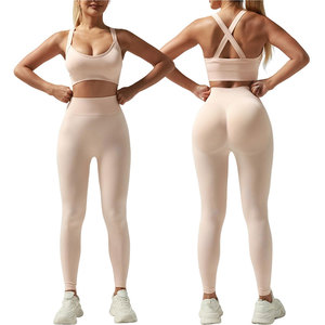 Conjunto Deportivo para Mujer de 2 Piezas, Leggings Sin Costuras de Cintura Alta con Sujetador Deportivo, Conjunto de Yoga, Sujetador con Mangas, Ropa Deportiva para Correr - Product Image 1