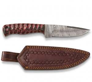 Cuchillo de Cocina Artesanal de Acero de Damasco con Mango de Madera Roja Texturizada y Funda de Cuero - Product Image 5