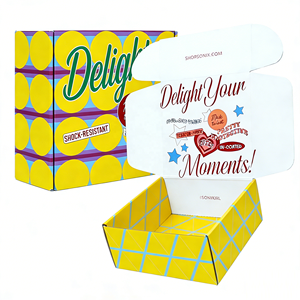 Caja de Envío Navideña de Cartón Corrugado de Alta Calidad Personalizada, Laminación Mate, Materiales Reciclados para Empaque de Ropa - Product Image 1