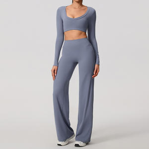 Conjuntos de Ropa Deportiva de Yoga Transpirable de Secado Rápido: Tops Cortos Sin Espalda de Manga Larga y Pantalones de Yoga Acampanados Color Durazno para Correr y Fitness - Product Image 2