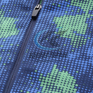 ชุดวอร์มออกกำลังกายสำหรับผู้ชายสำหรับฤดูหนาว ผลิตจากผ้าที่ระบายอากาศได้ดี น้ำหนักเบา สวมใส่สบาย ดีไซน์แบบนักกีฬา เป็นมิตรต่อสิ่งแวดล้อม - Product Image 2