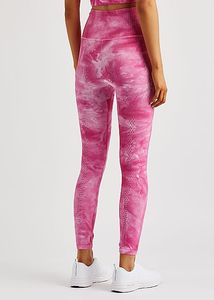 กางเกงโยคะเอวกลางผ้าสแปนเด็กซ์ไนลอนสำหรับผู้หญิง ระบายอากาศได้ดี เอวยางยืด ป้องกันรอยยับ เหมาะสำหรับออกกำลังกาย ฟิตเนส เล่นกีฬา รับผลิตแบบ OEM - Product Image 4