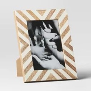 Cadre photo artisanal en résine avec finition brillante en résine, cadre photo en MDF, à prix d'usine très bas - Product Image 3