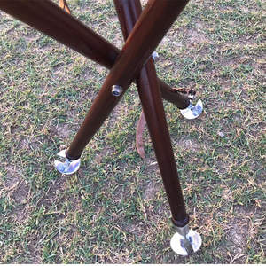 Bâton de marche classique en bois avec siège en cuir pour la chasse, la randonnée et la marche - Product Image 4