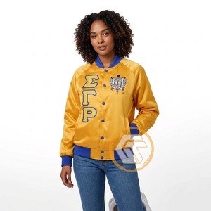 Veste universitaire personnalisée Sigma Gamma Rho en satin brodé matelassé imperméable coupe-vent à séchage rapide de haute qualité - Product Image 3