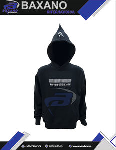 Sweatshirt con capucha Skull Hoodie con espadas cruzadas, diseño moderno impreso en la parte delantera y trasera, unisex, negro, estilo streetwear. - Product Image 6