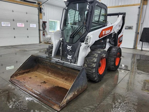 Cargadora Compacta S76 2020 con Cabina Cerrada, Máquina de Construcción de Alto Rendimiento - Product Image 5